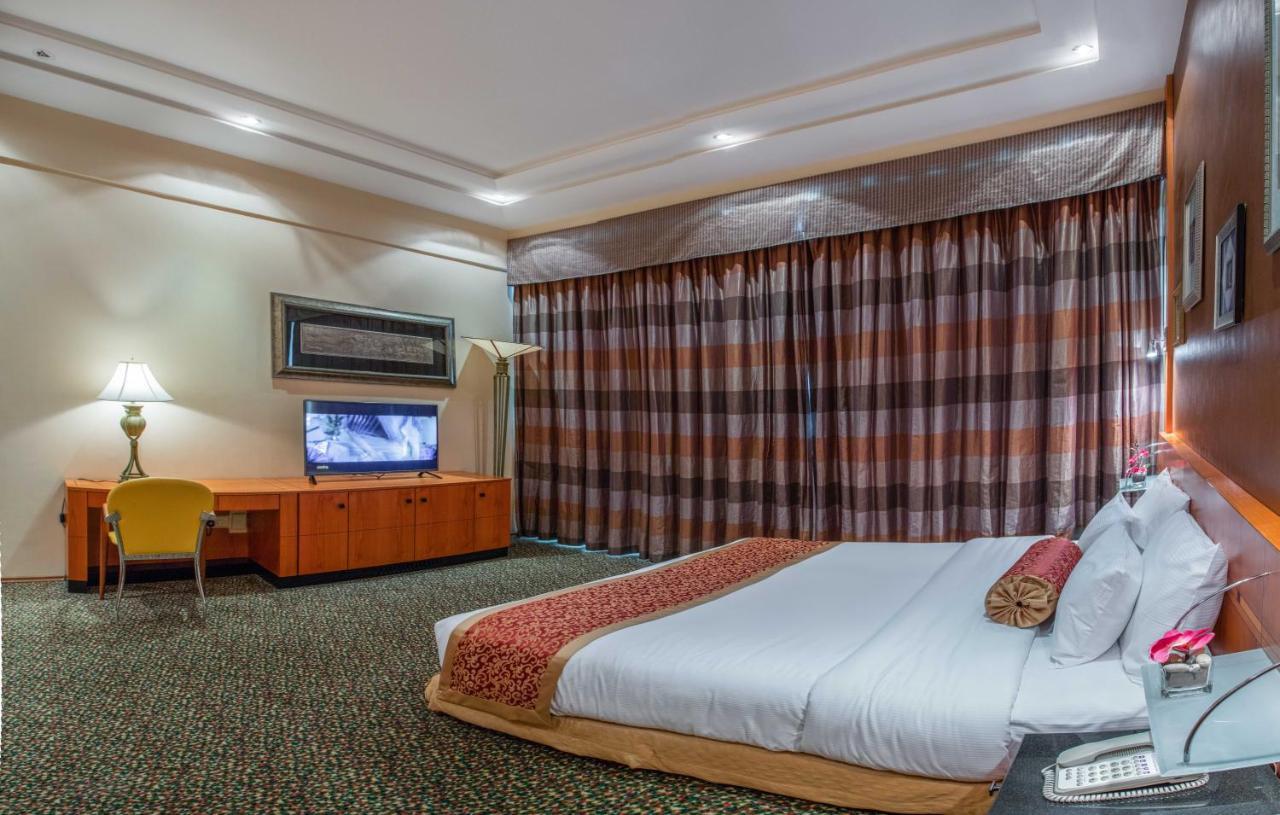 Gulf Court Hotel Манама Екстериор снимка