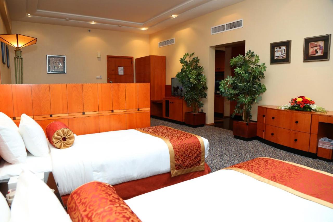 Gulf Court Hotel Манама Екстериор снимка