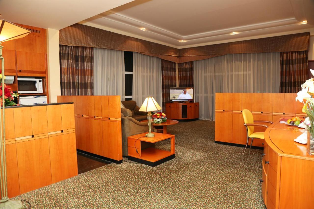 Gulf Court Hotel Манама Екстериор снимка