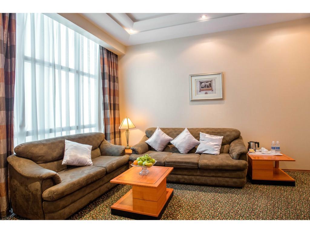 Gulf Court Hotel Манама Екстериор снимка