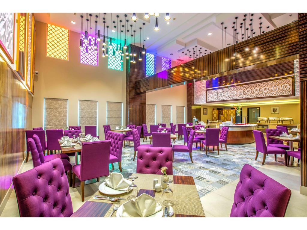 Gulf Court Hotel Манама Екстериор снимка