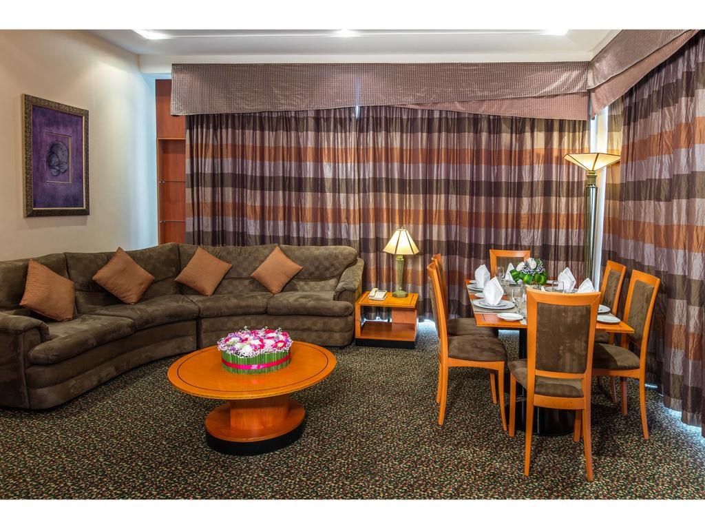 Gulf Court Hotel Манама Екстериор снимка
