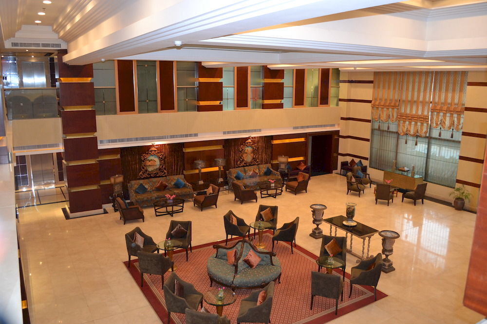 Gulf Court Hotel Манама Екстериор снимка