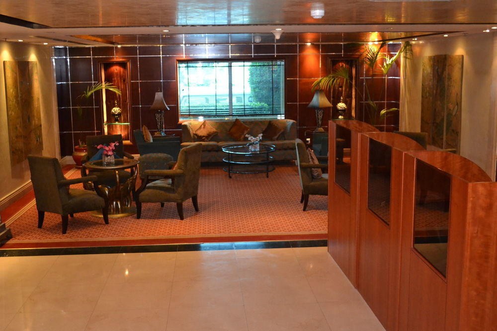 Gulf Court Hotel Манама Екстериор снимка