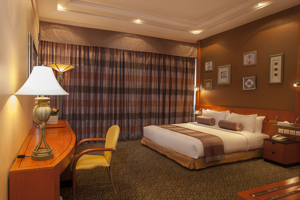 Gulf Court Hotel Манама Екстериор снимка