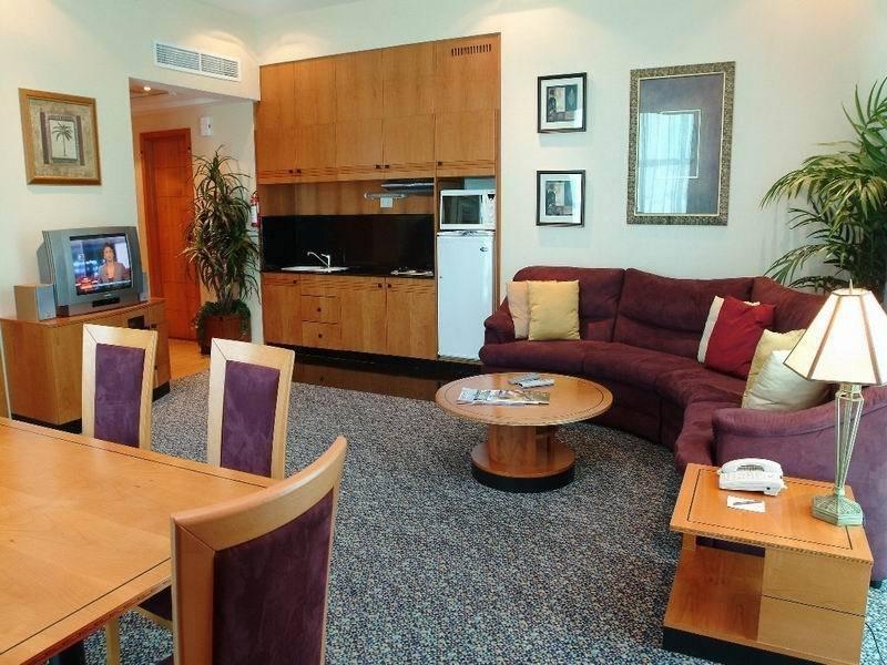 Gulf Court Hotel Манама Екстериор снимка