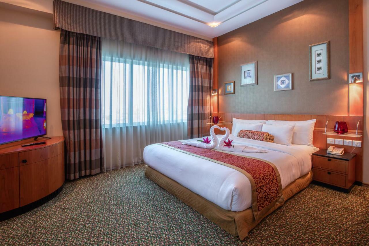 Gulf Court Hotel Манама Екстериор снимка